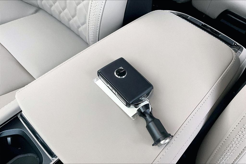2026 Volvo XC90 Plug-In Hybrid T8 Plus 7 Passenger