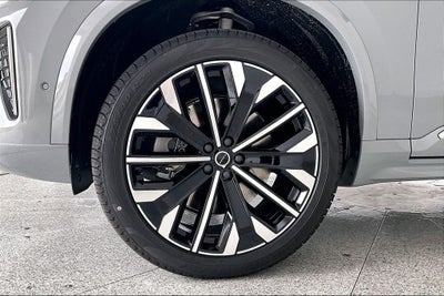 2026 Volvo XC90 Plug-In Hybrid T8 Plus 7 Passenger