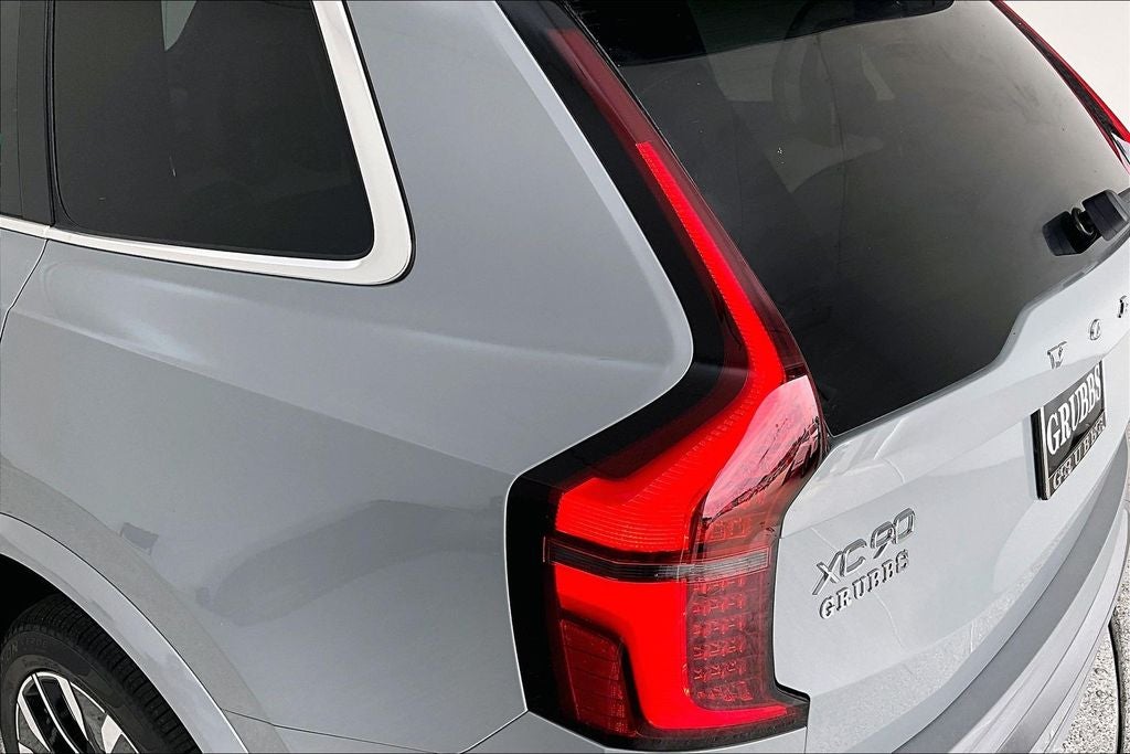 2026 Volvo XC90 Plug-In Hybrid T8 Plus 7 Passenger