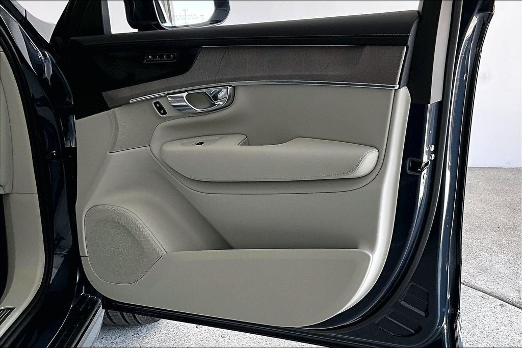2026 Volvo XC90 Plug-In Hybrid T8 Ultra 7 Passenger