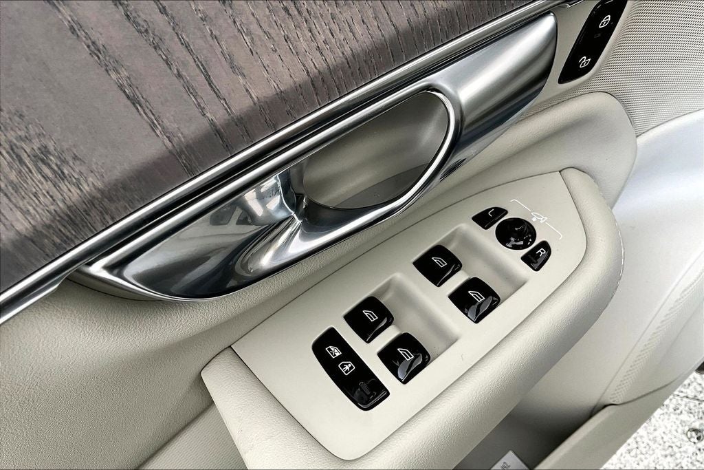 2026 Volvo XC90 Plug-In Hybrid T8 Ultra 7 Passenger