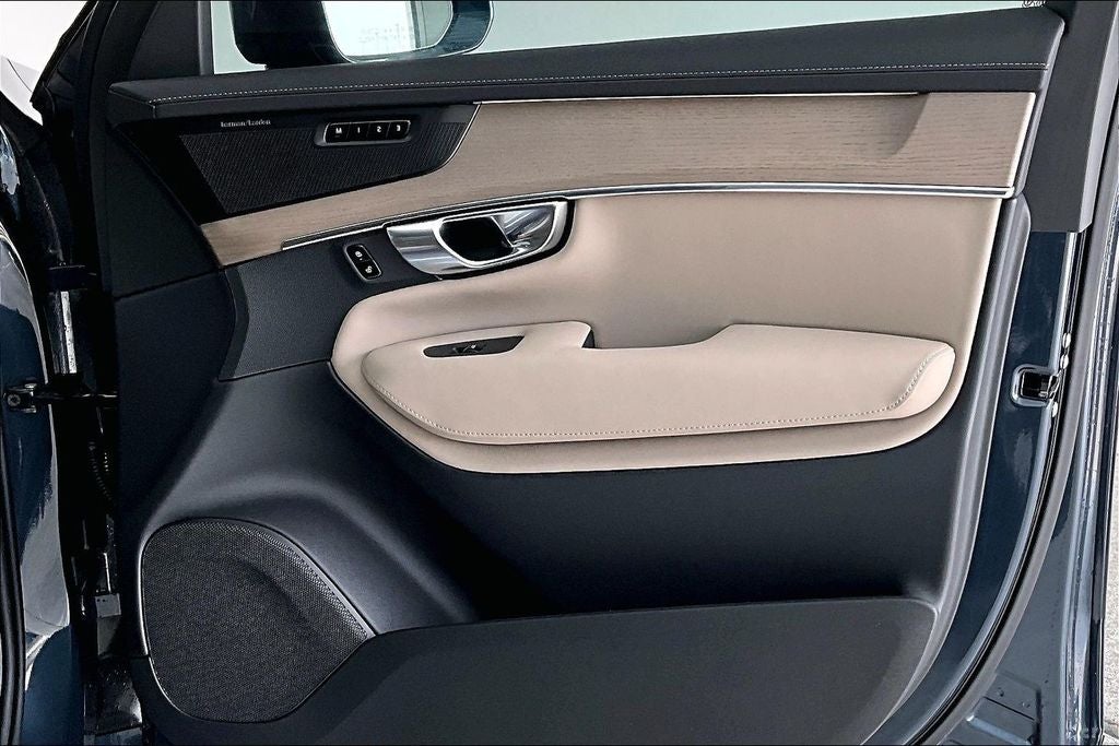 2026 Volvo XC90 Plug-In Hybrid T8 Ultra 7 Passenger