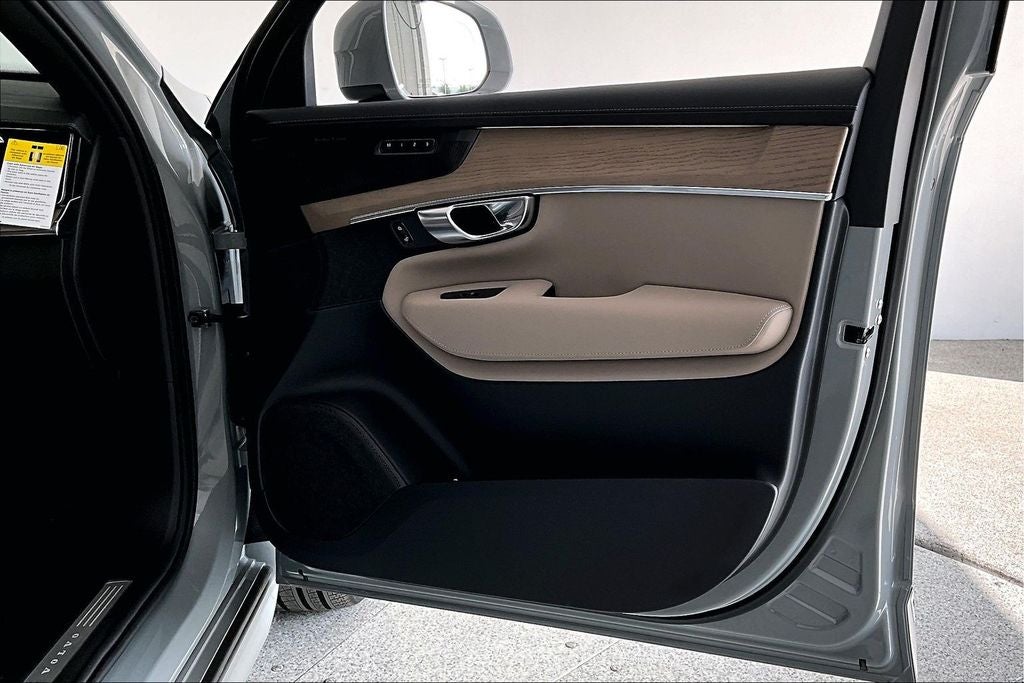 2026 Volvo XC90 Plug-In Hybrid T8 Ultra 7 Passenger