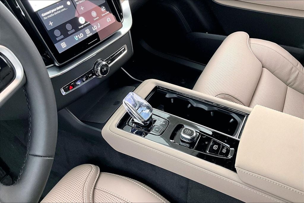 2026 Volvo XC90 Plug-In Hybrid T8 Ultra 7 Passenger