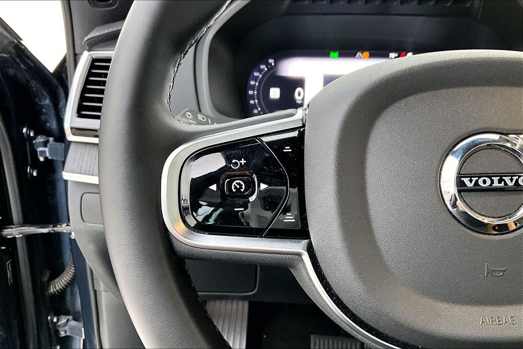 2025 Volvo XC90 Plug-In Hybrid T8 Ultra 7 Passenger