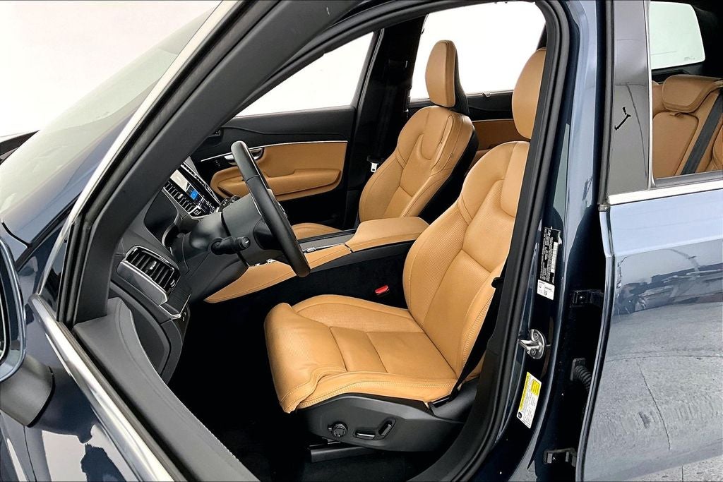 2025 Volvo XC90 Plug-In Hybrid T8 Ultra 7 Passenger