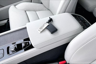 2026 Volvo XC90 Plug-In Hybrid T8 Ultra 7 Passenger