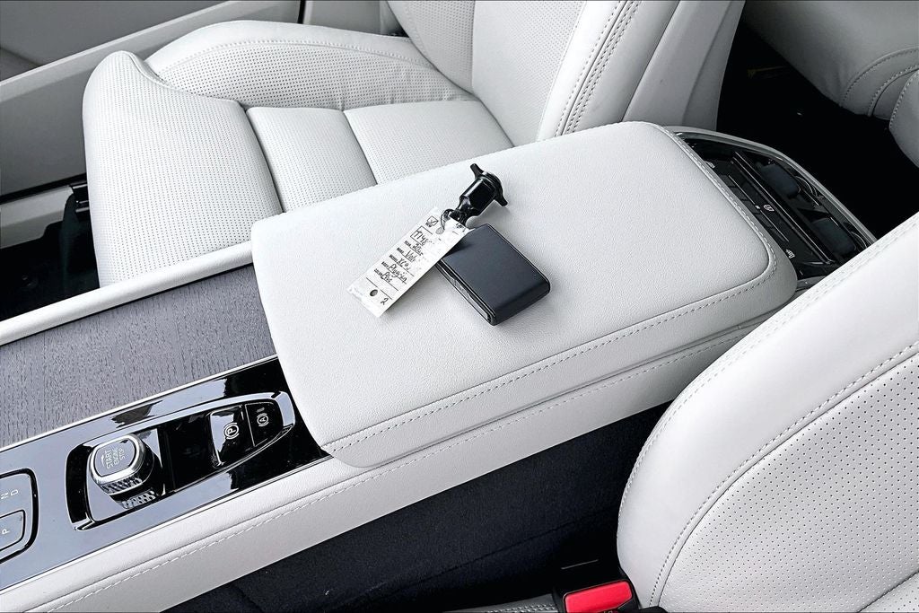 2026 Volvo XC90 Plug-In Hybrid T8 Ultra 7 Passenger