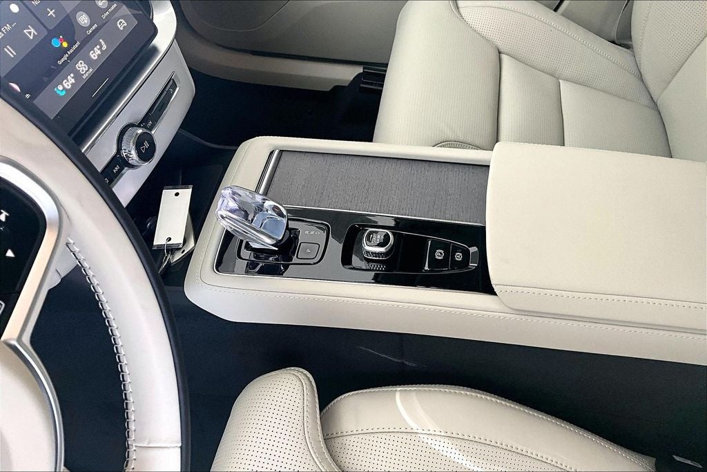 2026 Volvo XC90 Plug-In Hybrid T8 Ultra 7 Passenger