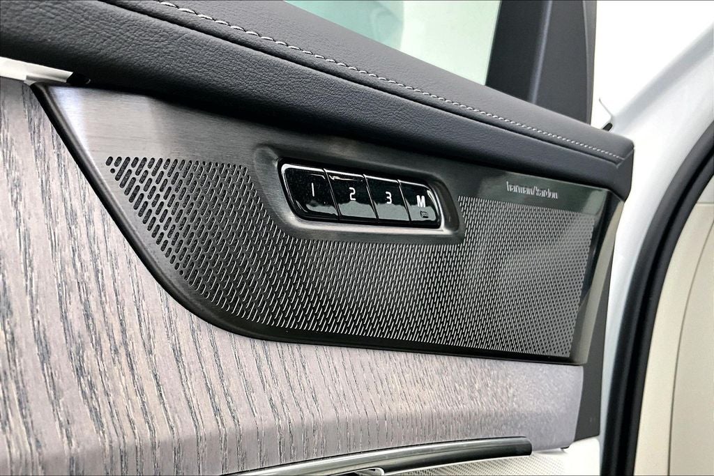 2026 Volvo XC90 Plug-In Hybrid T8 Ultra 7 Passenger