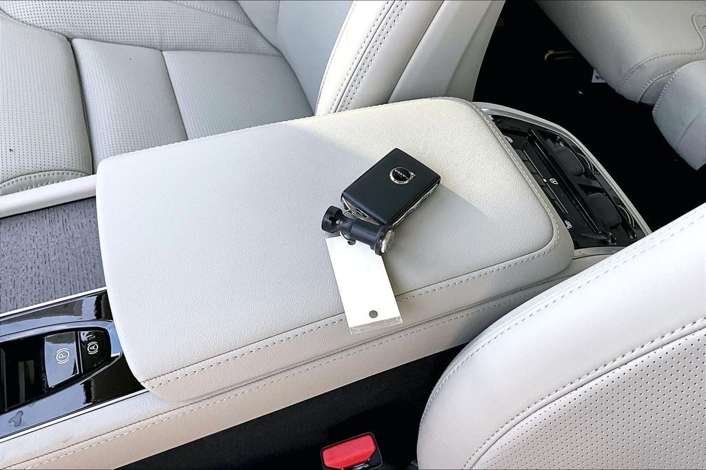 2026 Volvo XC90 Plug-In Hybrid T8 Ultra 7 Passenger