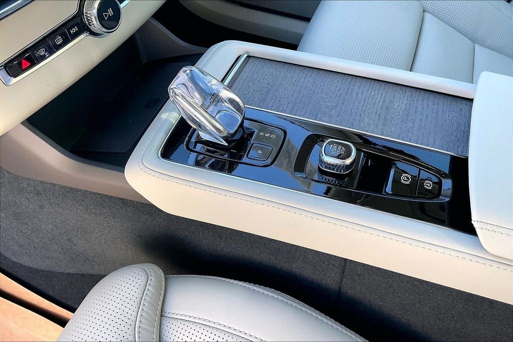 2026 Volvo XC90 Plug-In Hybrid T8 Ultra 7 Passenger