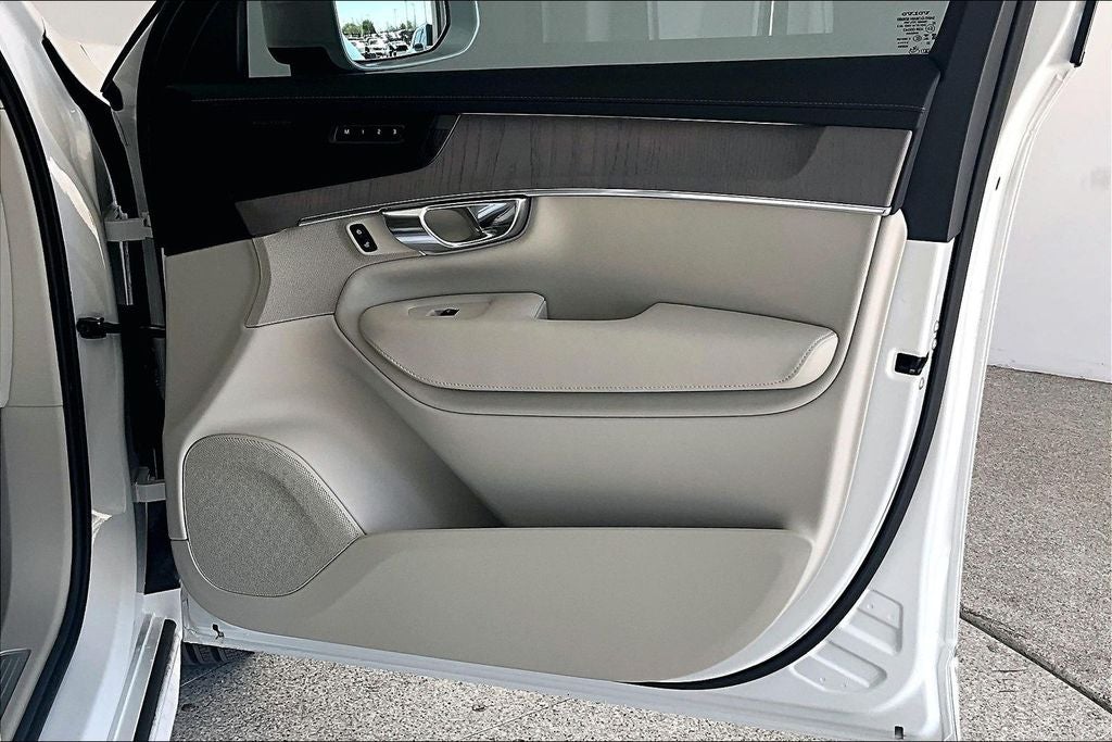 2026 Volvo XC90 Plug-In Hybrid T8 Ultra 7 Passenger