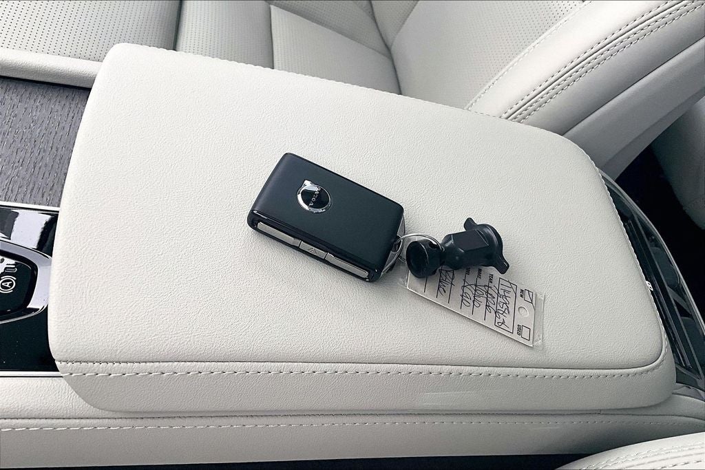 2026 Volvo XC90 Plug-In Hybrid T8 Ultra 7 Passenger