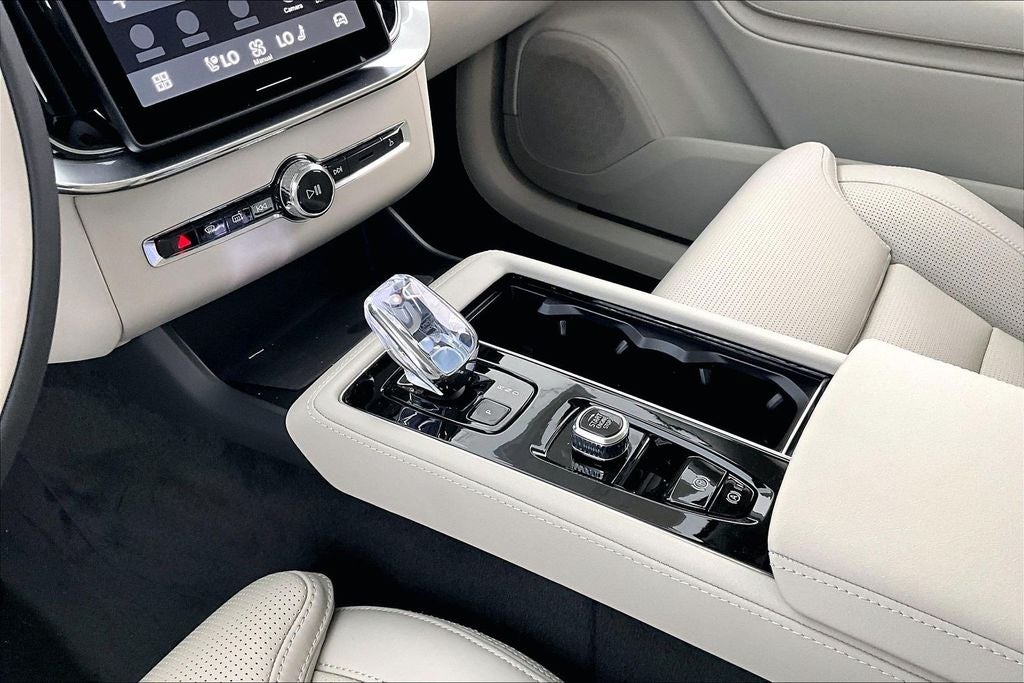 2026 Volvo XC90 Plug-In Hybrid T8 Ultra 7 Passenger