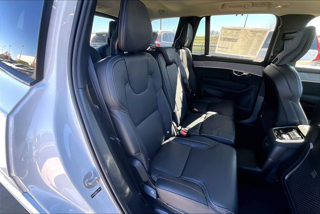 2026 Volvo XC90 Plug-In Hybrid T8 Ultra