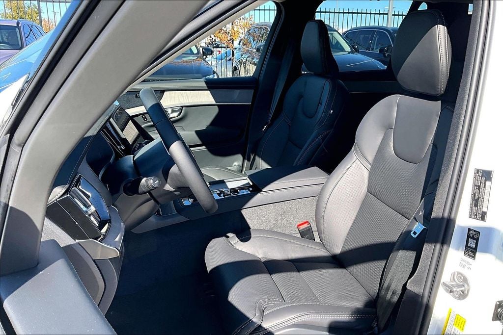 2026 Volvo XC90 Plug-In Hybrid T8 Ultra