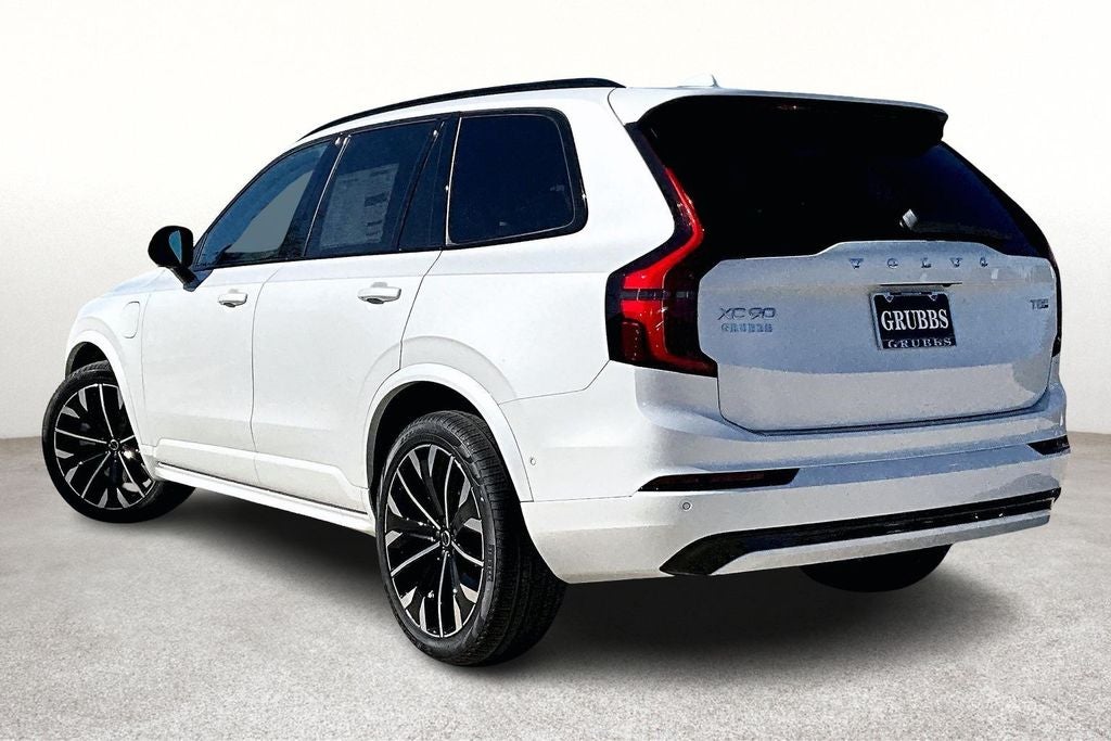 2026 Volvo XC90 Plug-In Hybrid T8 Ultra