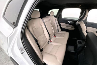 2026 Volvo XC60 Plug-In Hybrid T8 Plus