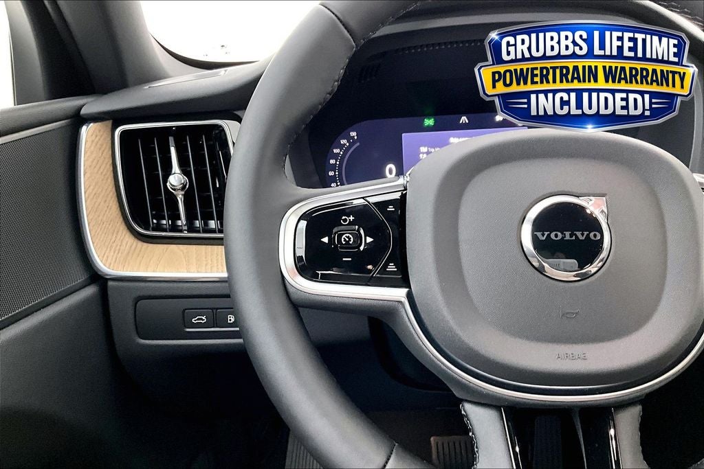 2026 Volvo XC60 Plug-In Hybrid T8 Plus