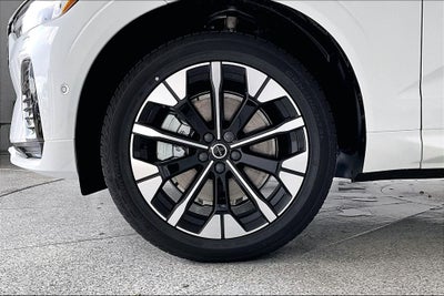 2026 Volvo XC60 Plug-In Hybrid T8 Plus