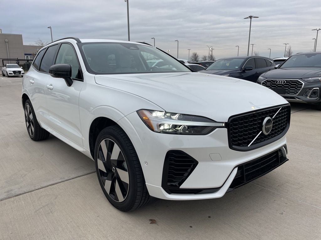 2025 Volvo XC60 Plug-In Hybrid T8 Plus T8 AWD PLUS