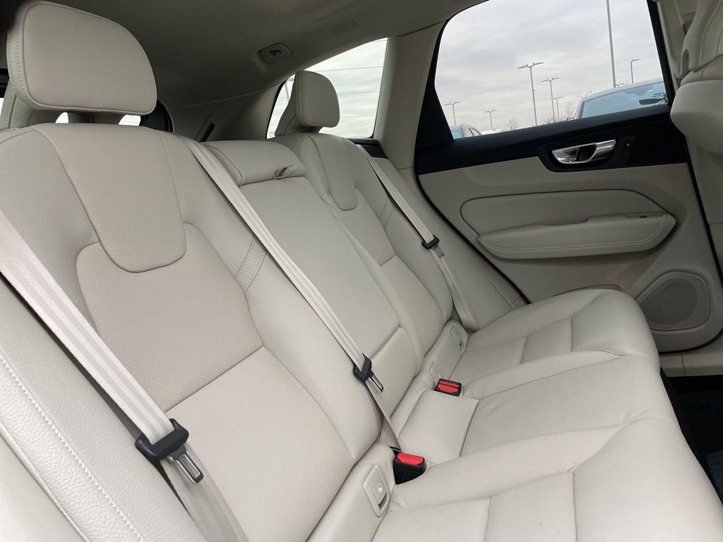 2025 Volvo XC60 Plug-In Hybrid T8 Plus T8 AWD PLUS