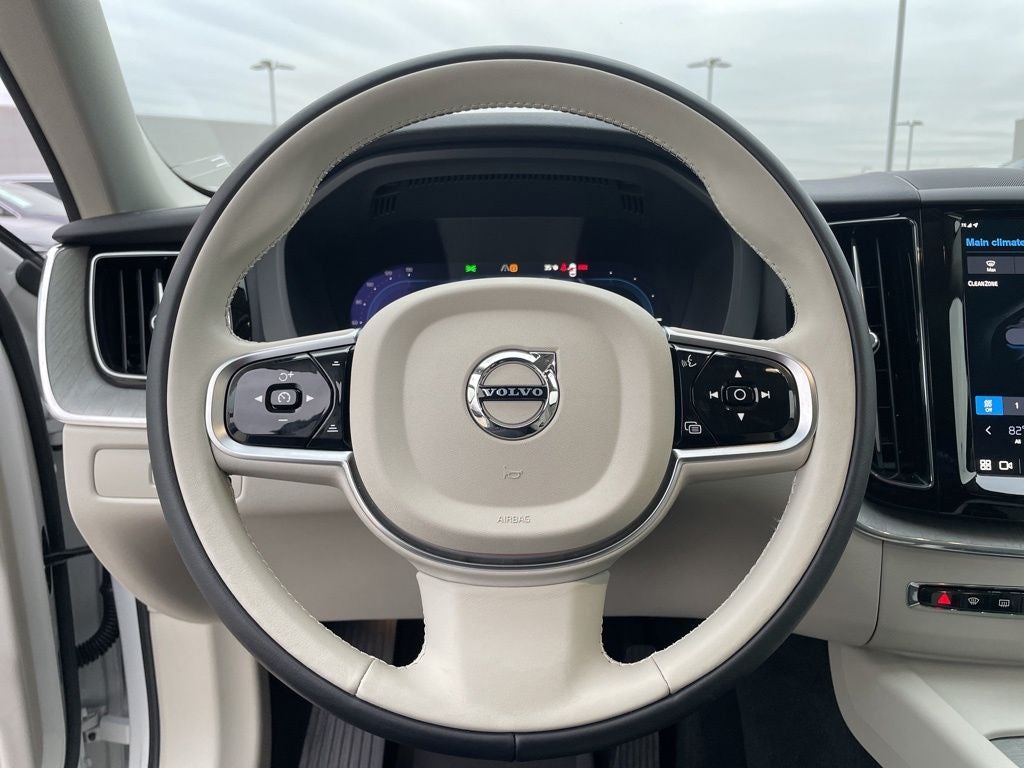 2025 Volvo XC60 Plug-In Hybrid T8 Plus T8 AWD PLUS