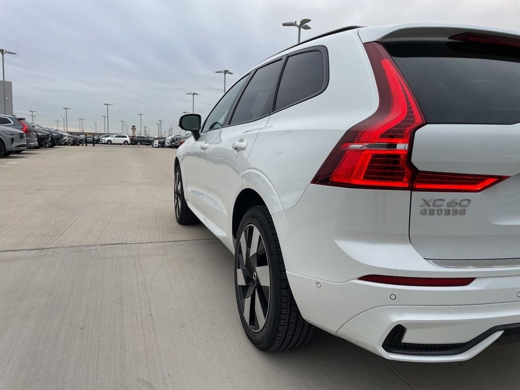 2025 Volvo XC60 Plug-In Hybrid T8 Plus T8 AWD PLUS