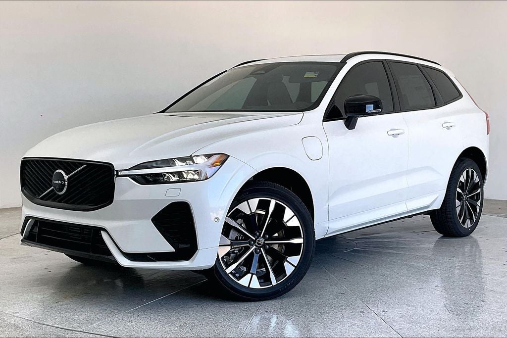 2026 Volvo XC60 Plug-In Hybrid T8 Plus