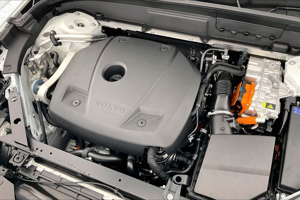 2026 Volvo XC60 Plug-In Hybrid T8 Plus