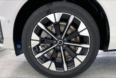 2026 Volvo XC60 Plug-In Hybrid T8 Plus