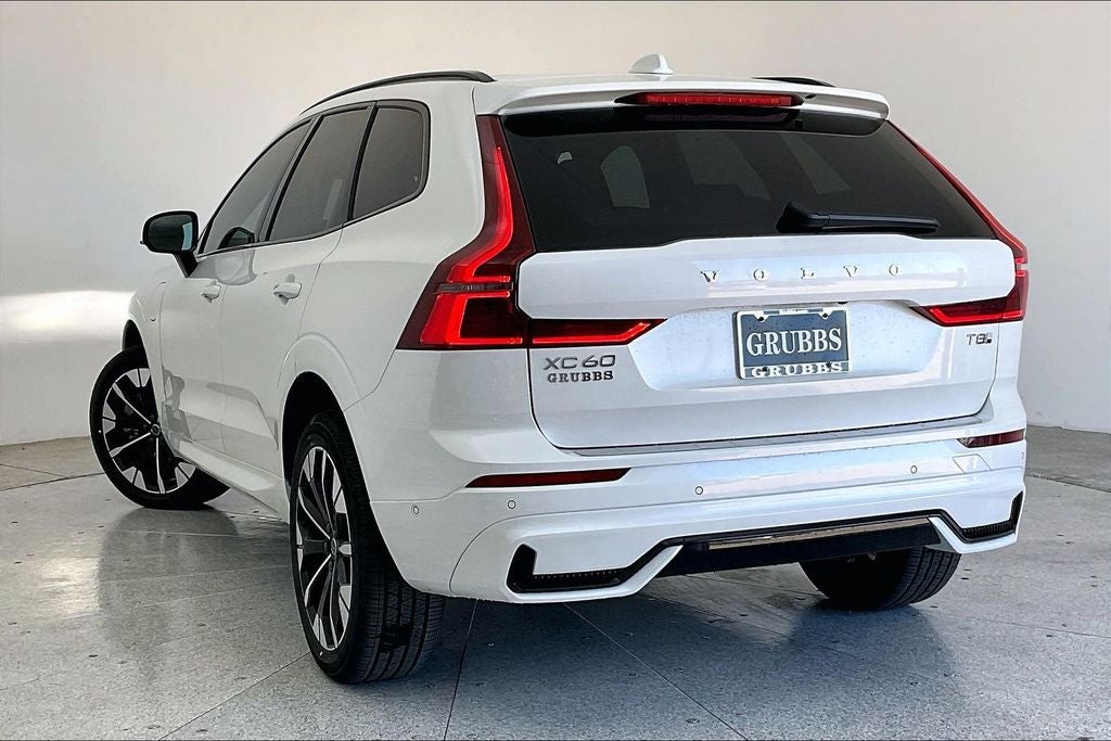 2026 Volvo XC60 Plug-In Hybrid T8 Plus