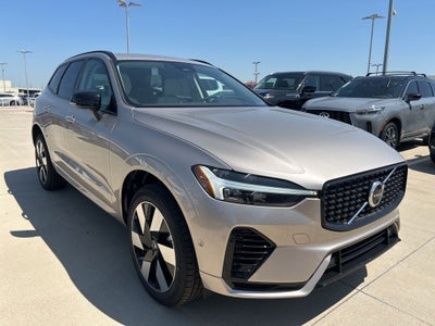 2025 Volvo XC60 Plug-In Hybrid T8 Plus