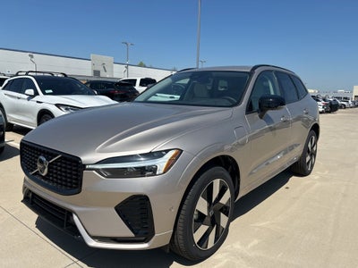 2025 Volvo XC60 Plug-In Hybrid T8 Plus