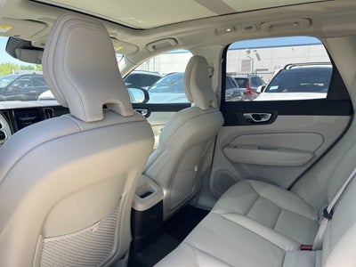 2025 Volvo XC60 Plug-In Hybrid T8 Plus