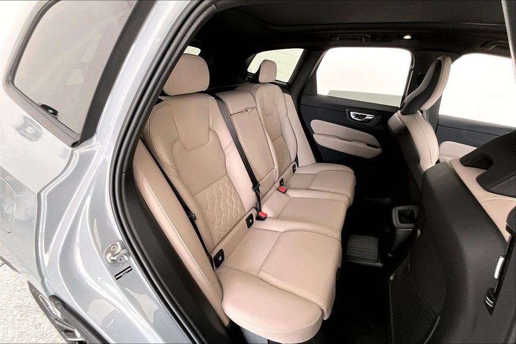 2026 Volvo XC60 Plug-In Hybrid T8 Plus