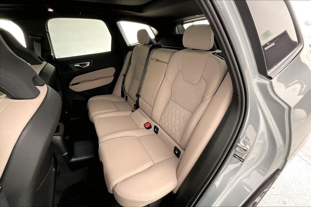 2026 Volvo XC60 Plug-In Hybrid T8 Plus