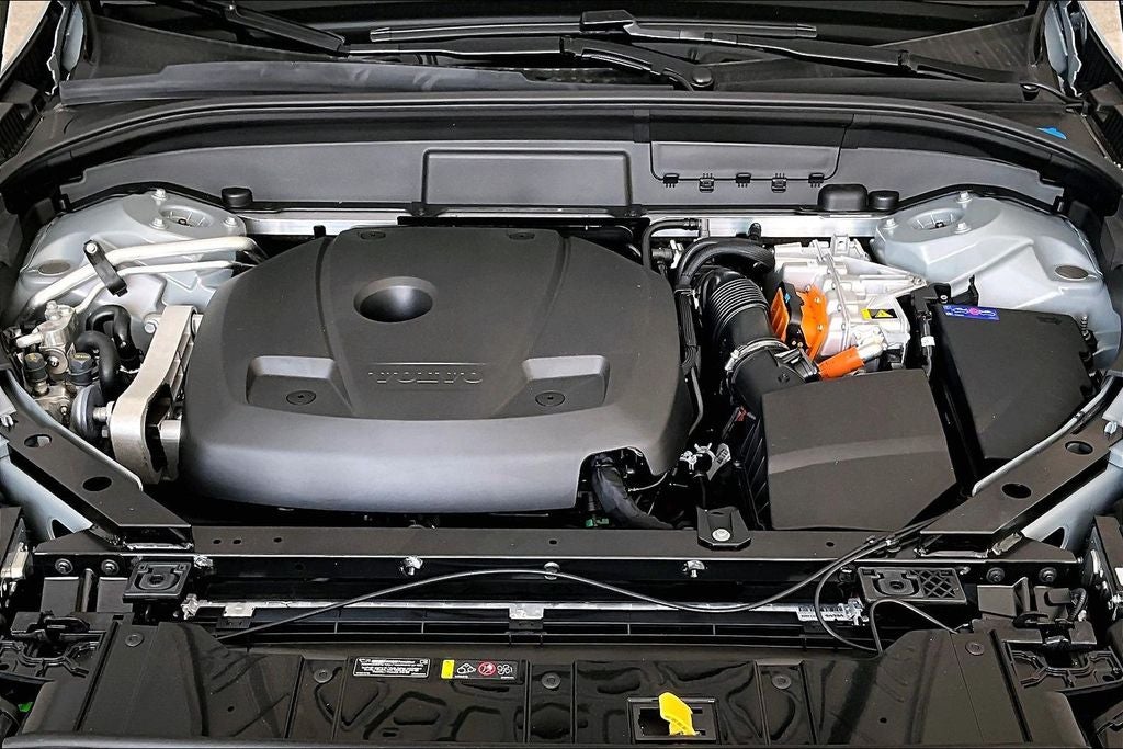 2026 Volvo XC60 Plug-In Hybrid T8 Plus