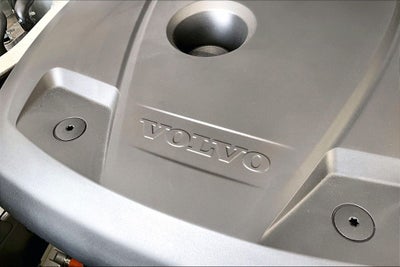 2026 Volvo XC60 Plug-In Hybrid T8 Plus
