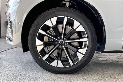 2026 Volvo XC60 Plug-In Hybrid T8 Plus