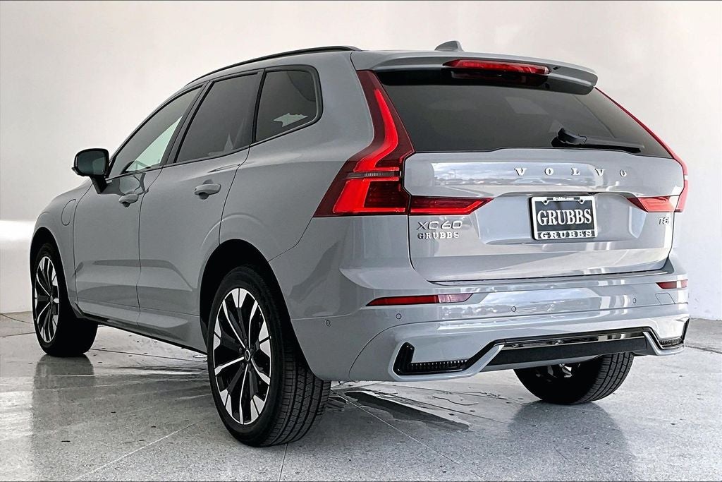 2026 Volvo XC60 Plug-In Hybrid T8 Plus