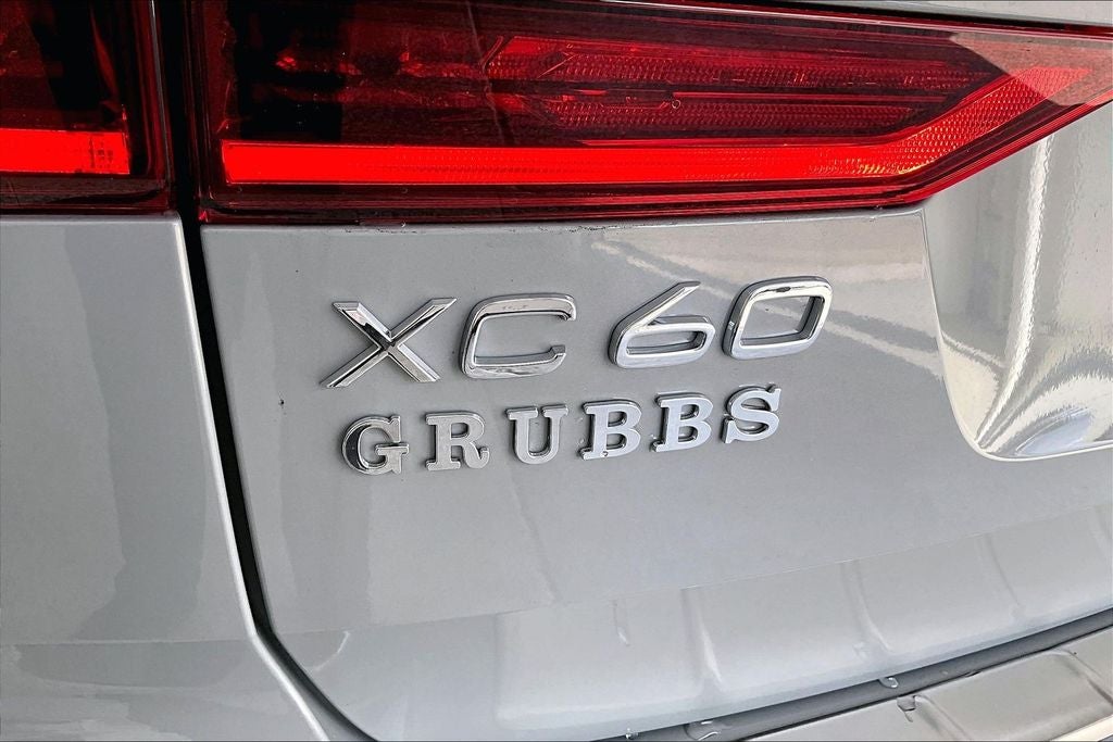 2026 Volvo XC60 Plug-In Hybrid T8 Plus