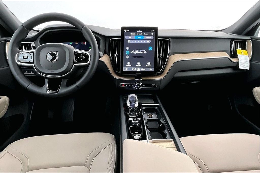2026 Volvo XC60 Plug-In Hybrid T8 Plus