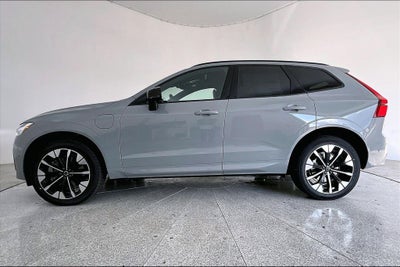 2026 Volvo XC60 Plug-In Hybrid T8 Plus