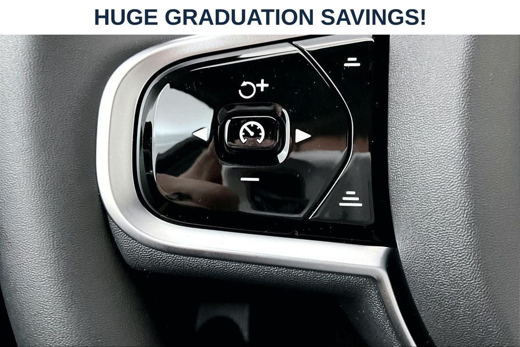 2026 Volvo XC60 Plug-In Hybrid T8 Plus