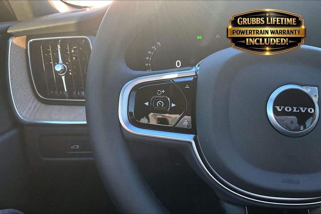 2026 Volvo XC60 Plug-In Hybrid T8 Plus