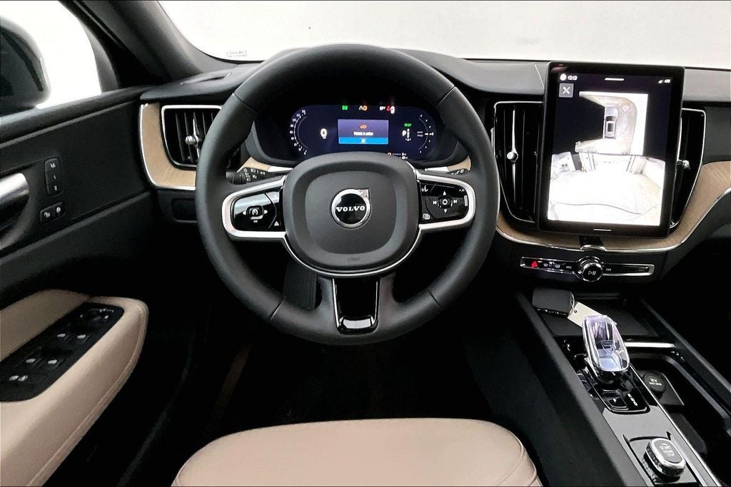 2026 Volvo XC60 Plug-In Hybrid T8 Plus