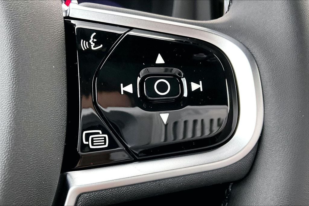 2026 Volvo XC60 Plug-In Hybrid T8 Plus