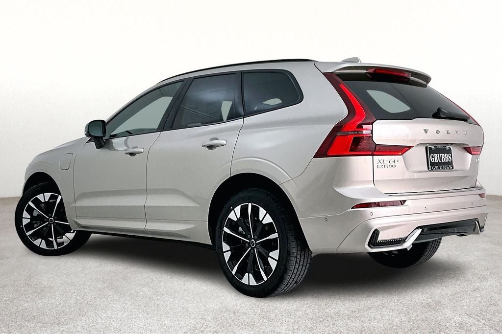 2026 Volvo XC60 Plug-In Hybrid T8 Plus